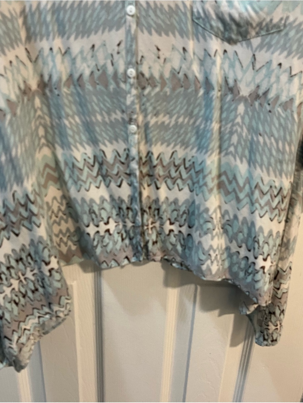 Karen Kane Green Gray Cream Chevron Button-Front V Neck Tunic Top 1X - Picture 6 of 7